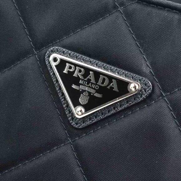 Auth PRADA Quilting Chain Shoulder Bag Black Nylon/Silvertone - Picture 11 of 14